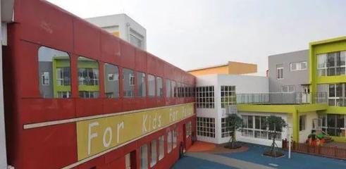在成都上學有多貴?十萬元一年的幼兒園,你知道如何教學的嗎