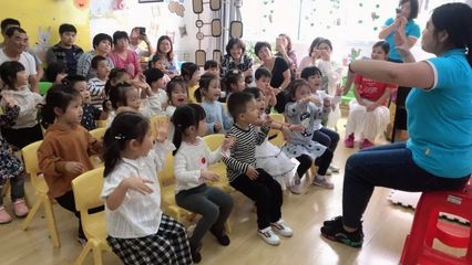相約秋季,見證成長--金蘋果幼兒園小班組半日家長開放日活動